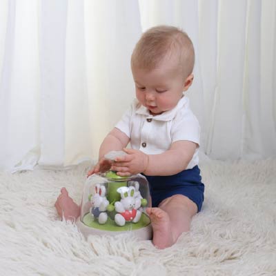 1_76041 Rabit Carousel_Lifestyle