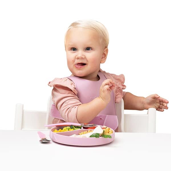 silicone-adjustable-bib-everyday-baby-pjm-distributions-product-lifestyle